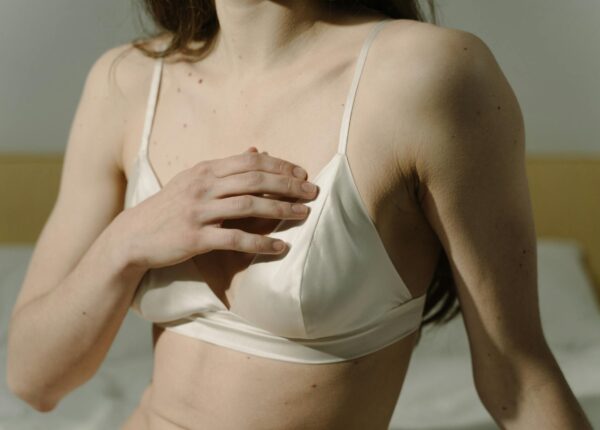 Hatalı Meme Estetiği Ameliyatı Sebebiyle Tazminat Davası