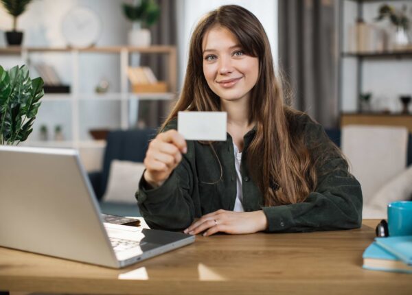 İsi̇m - Soy İsi̇m Deği̇şi̇kli̇ği̇ Mümkün Müdür?