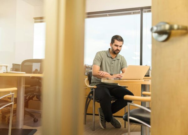 Şirket Kurulumu Yoluyla Çalışma İzni Alma Süreci